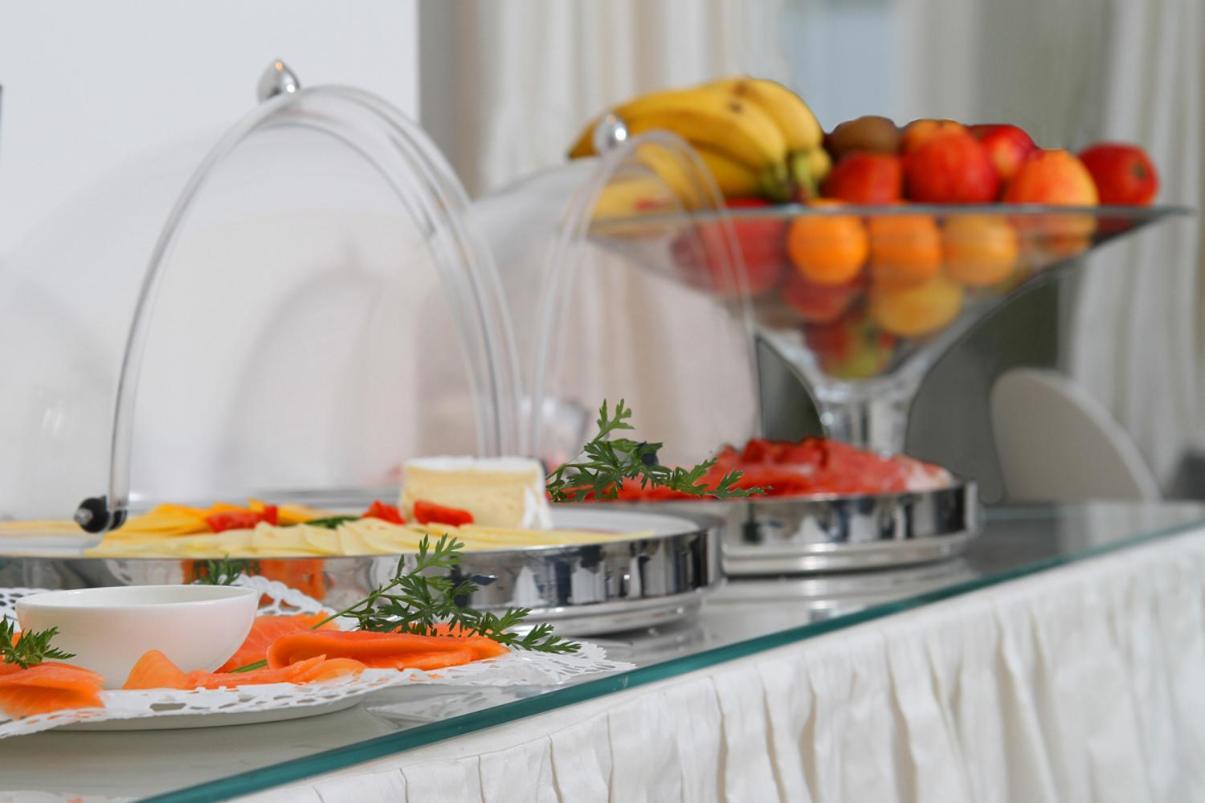Hotel Villa Falkenberg Дюселдорф Екстериор снимка